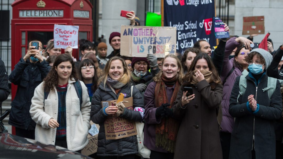 Students support Lecturers strike